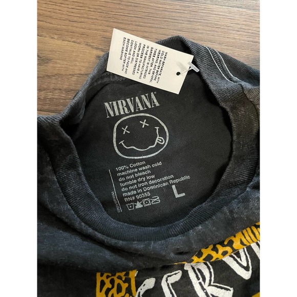 NWT Nirvana Band Serve the Serpent Tee Size L - Picture 2 of 6